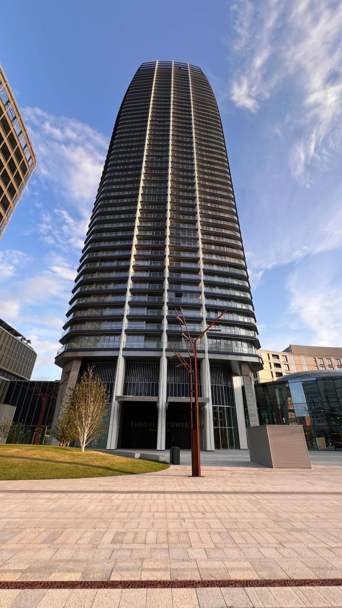 The First Skyscraper In Slovakia Διαμέρισμα Μπρατισλάβα Εξωτερικό φωτογραφία