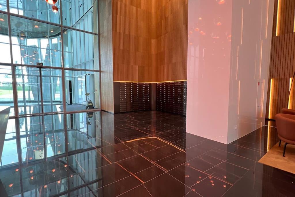 The First Skyscraper In Slovakia Διαμέρισμα Μπρατισλάβα Εξωτερικό φωτογραφία